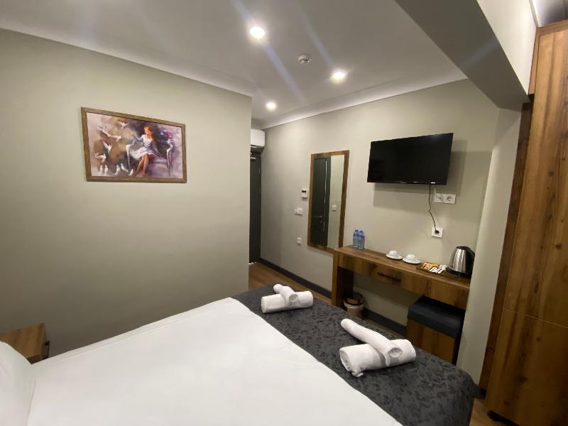 Zeyn Hotel Istanbul image