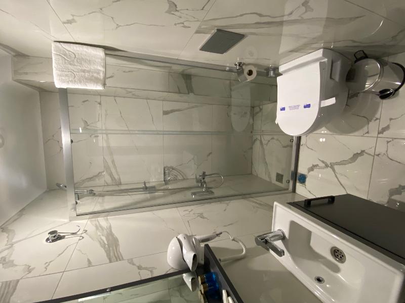 Zeyn Hotel Istanbul image