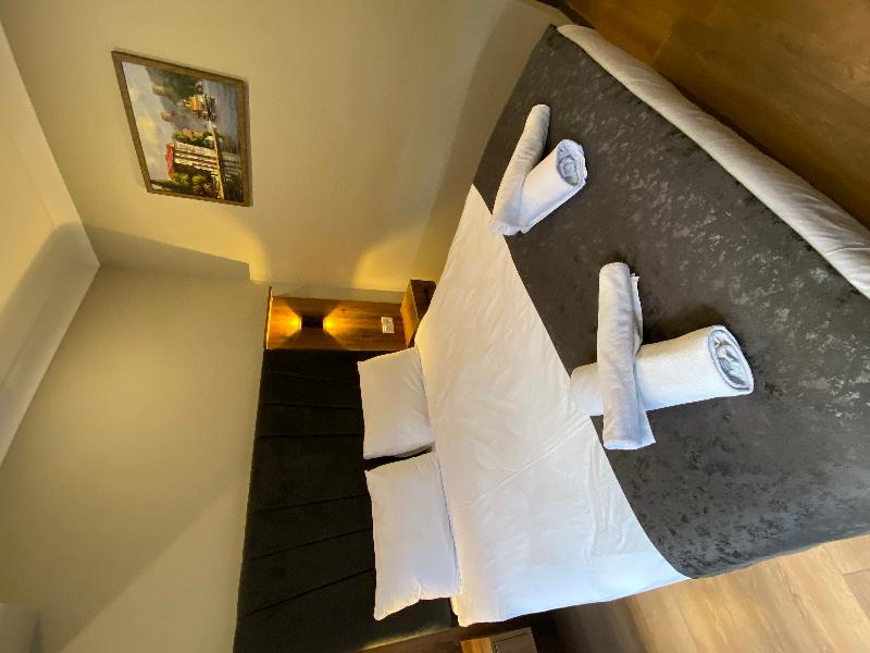 Zeyn Hotel Istanbul image