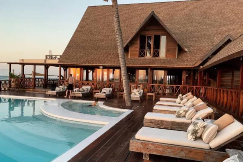 The Cruze Premium Boutique Hotel