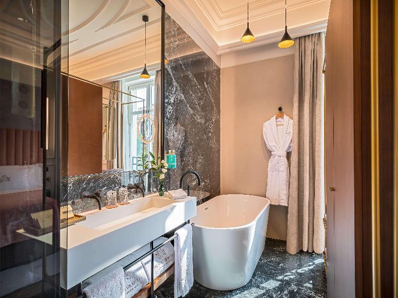 Palacio Gran Via, A Royal Hideaway Hotel image