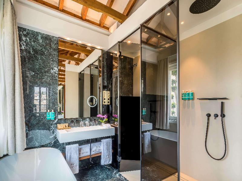 Palacio Gran Via, A Royal Hideaway Hotel image