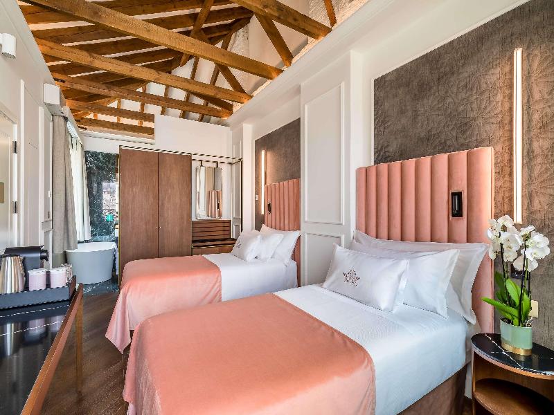 Palacio Gran Via, A Royal Hideaway Hotel image