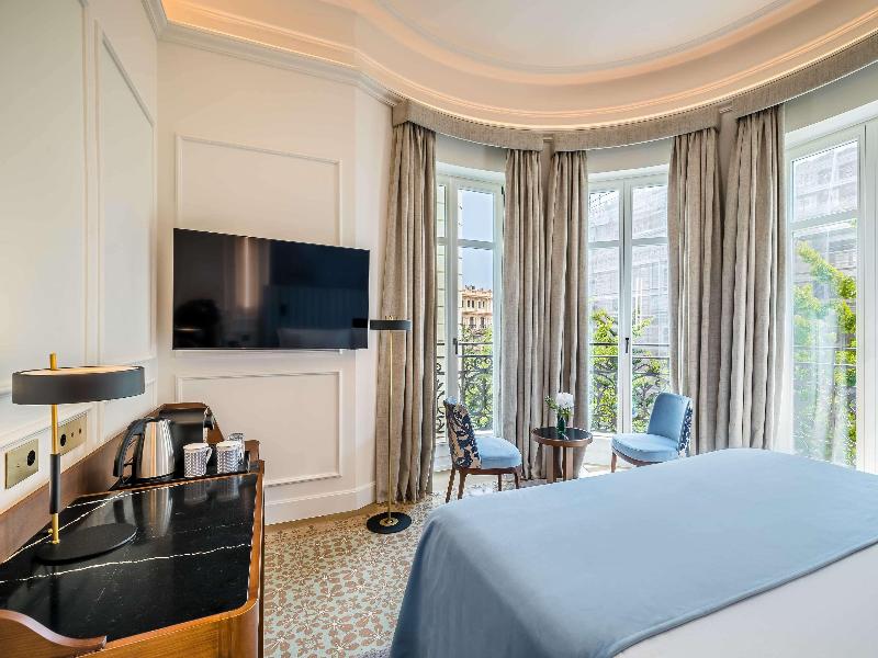 Palacio Gran Via, A Royal Hideaway Hotel image