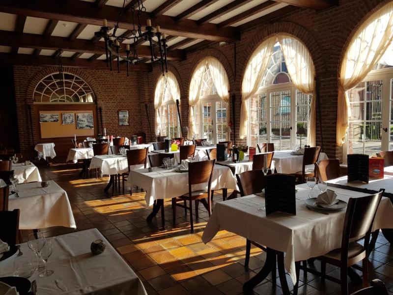 Hotel Du Chateau De La Motte image