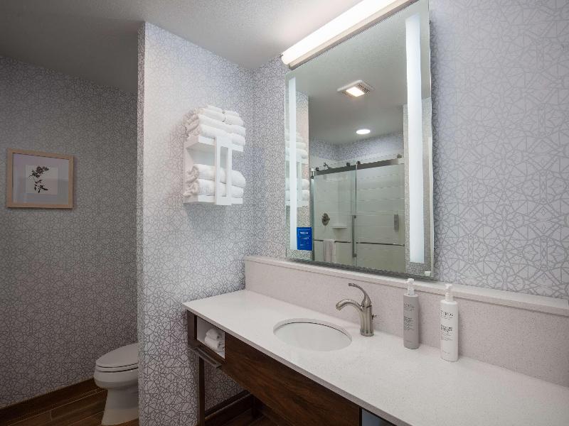 Hampton Inn By Hilton Green Bay Stadium image