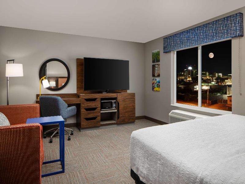 Hampton Inn By Hilton Green Bay Stadium image