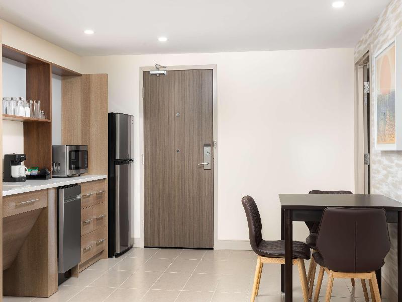 Home2 Suites By Hilton Boston Franklin image