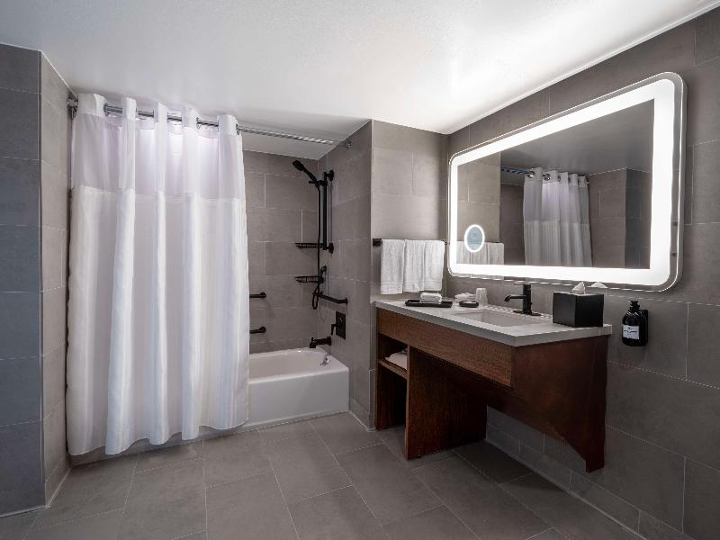 Hilton Garden Inn San Juan Condado image