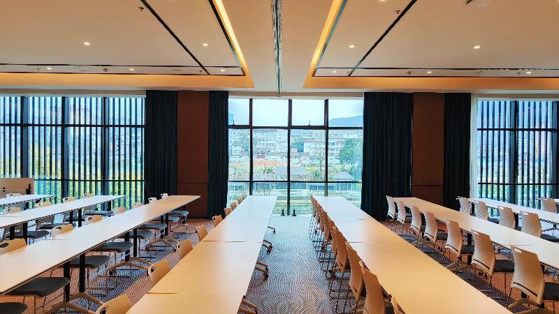 Blossom Hill Hotel Bazhong Enyang image