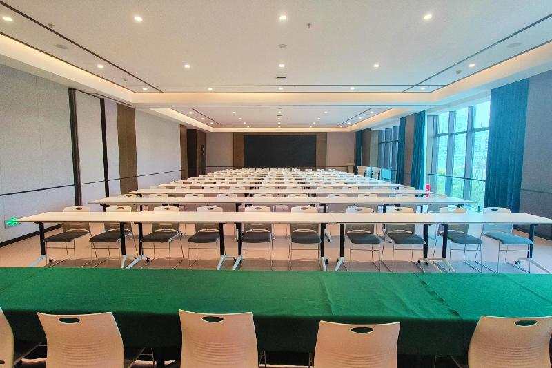 Blossom Hill Hotel Bazhong Enyang image
