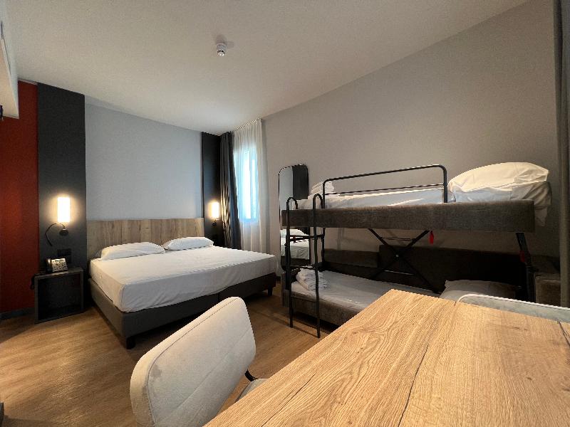 Hotel Leonessa image