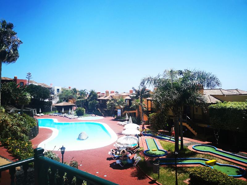 Oasis San Antonio Apartmentos image