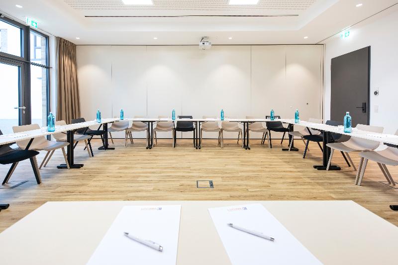 Loginn Hotel Berlin Airport - Alojamientos en BERLIN - SCHÖNEFELD AIRPORT