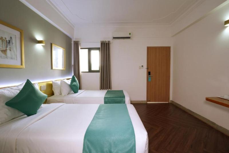 Happy Life Green Hotel image