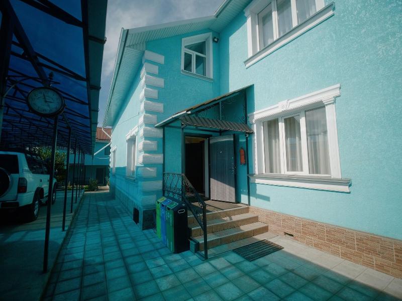Guesthouse Alakol