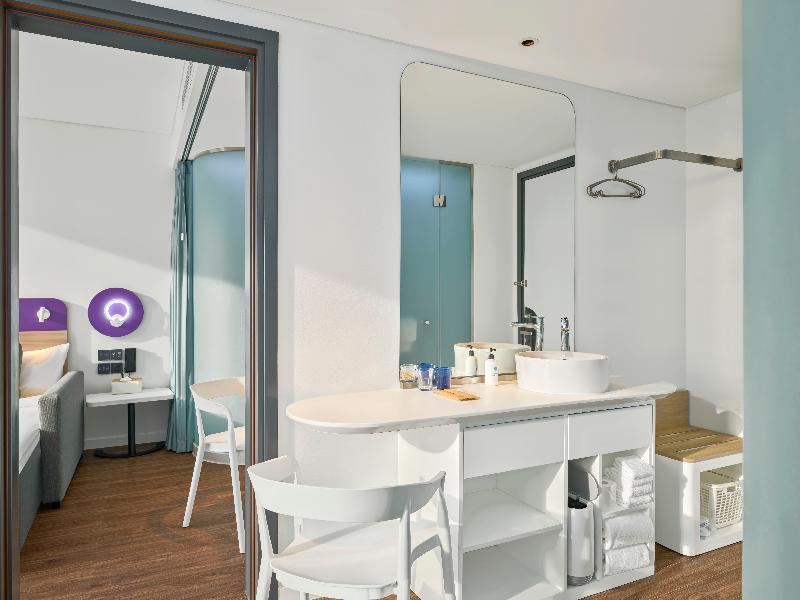 Tru by Hilton Da Nang City Centre image