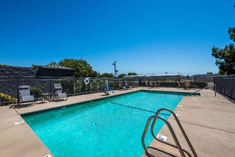 Quality Inn Yuba City image
