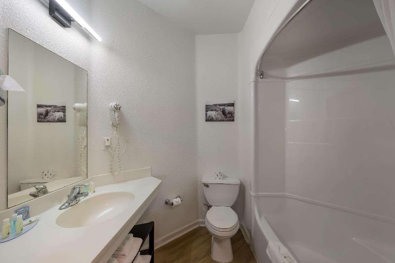 Quality Inn Yuba City image