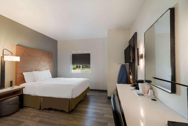 Quality Inn Yuba City image