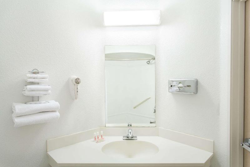 Quality Inn Yuba City image