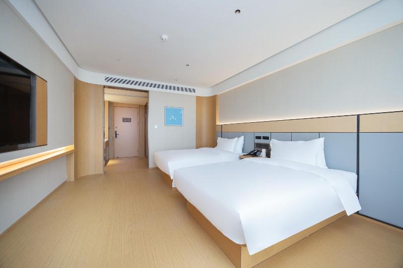 Ji Hotel Quzhou Qujiang image