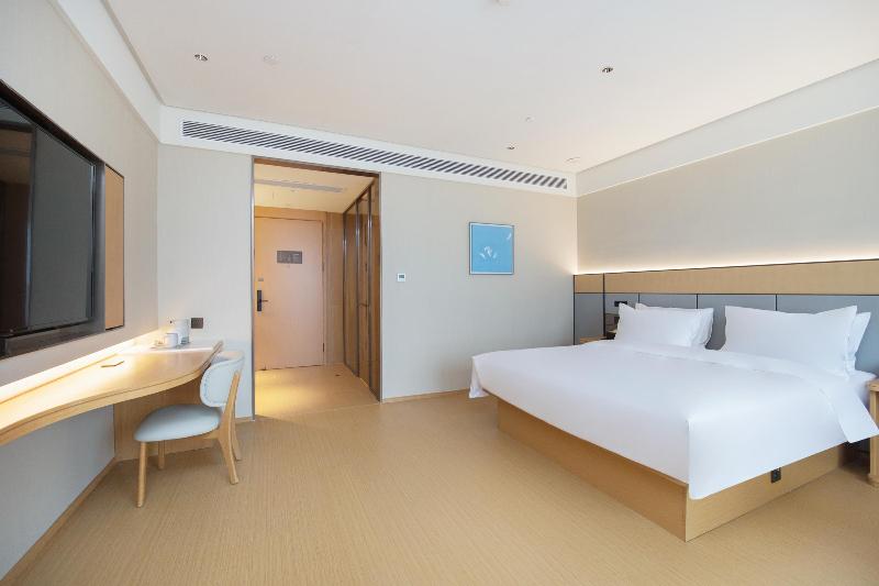 Ji Hotel Quzhou Qujiang image