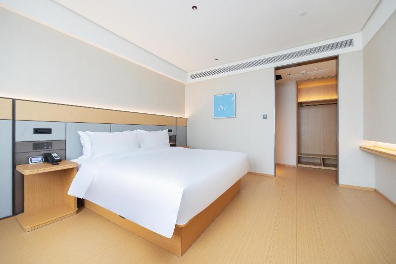 Ji Hotel Tongxiang South Qingfeng Road image