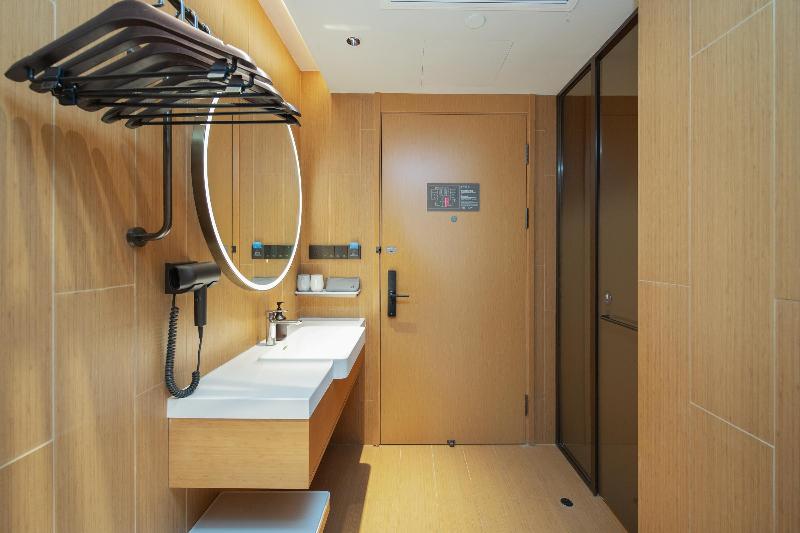 Ji Hotel Tongxiang South Qingfeng Road image