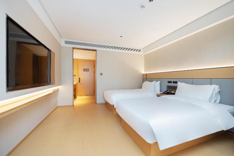 Ji Hotel Tongxiang South Qingfeng Road image