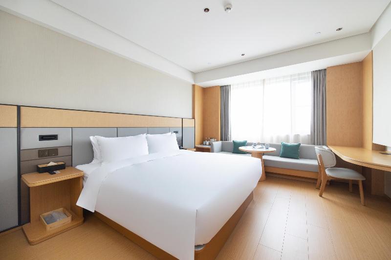 Ji Hotel Tongxiang South Qingfeng Road image