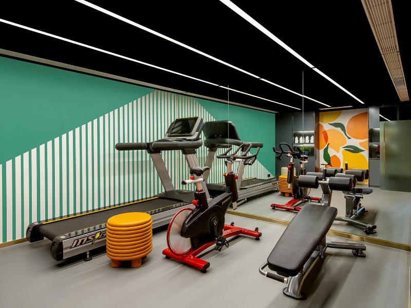 Orange Hotel Shenzhen Longhua Metro Station image