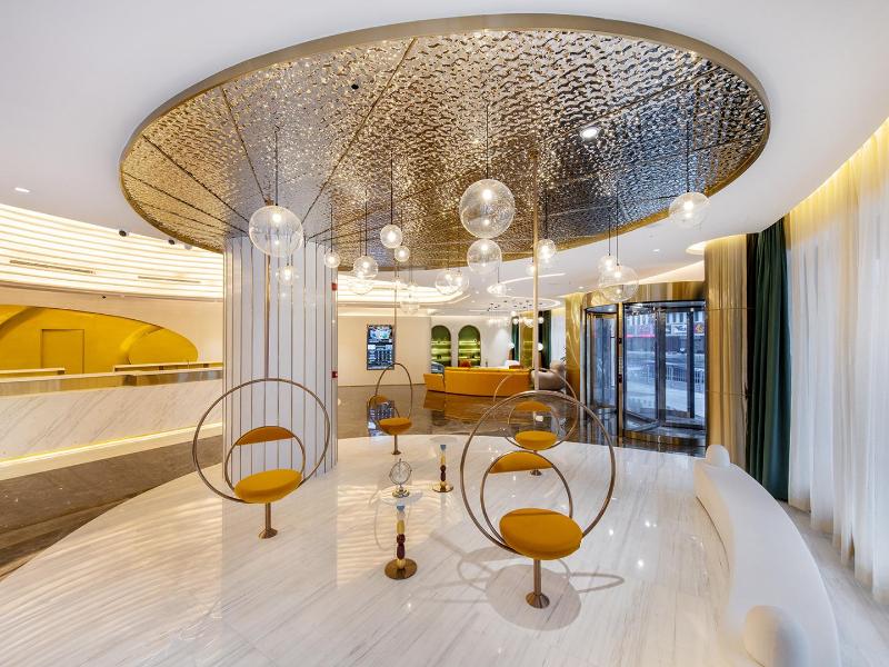 Orange Hotel Shenzhen Longhua Metro Station image