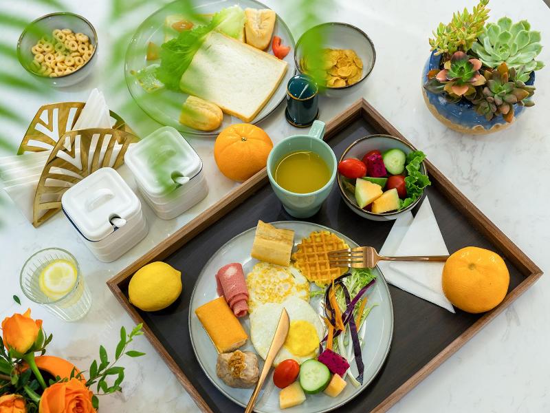 Orange Hotel Shenzhen Longhua Metro Station image