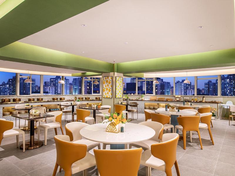 Orange Hotel Shenzhen Longhua Metro Station image