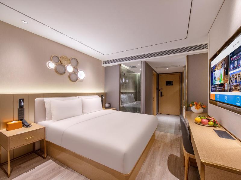 Orange Hotel Shenzhen Longhua Metro Station image
