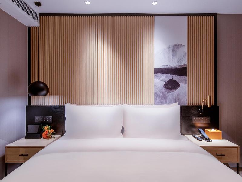 Orange Hotel Shenzhen Longhua Metro Station image
