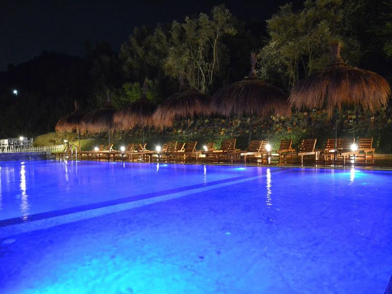 Padel Olivia's Hill Resort image