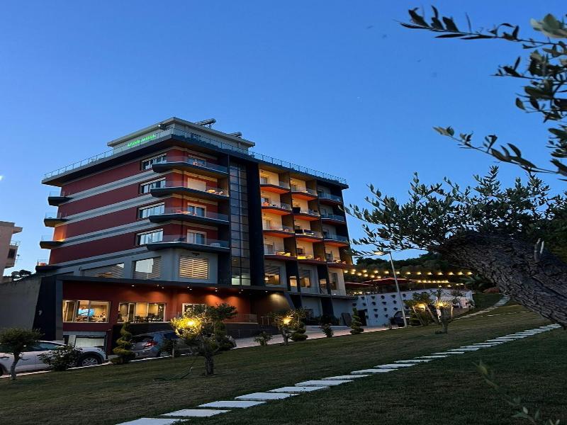 Padel Olivia's Hill Resort image