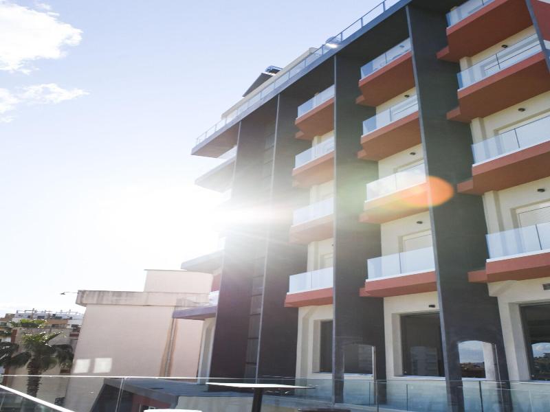Padel Olivia's Hill Resort image