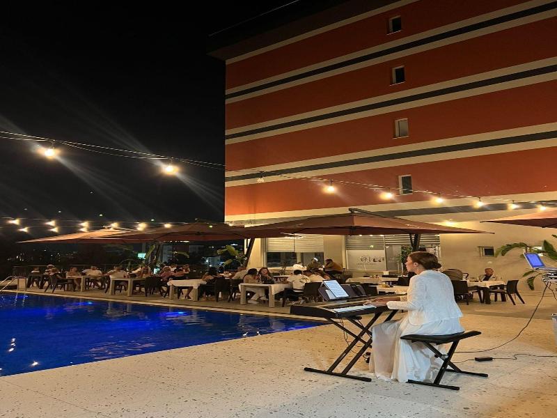 Padel Olivia's Hill Resort image