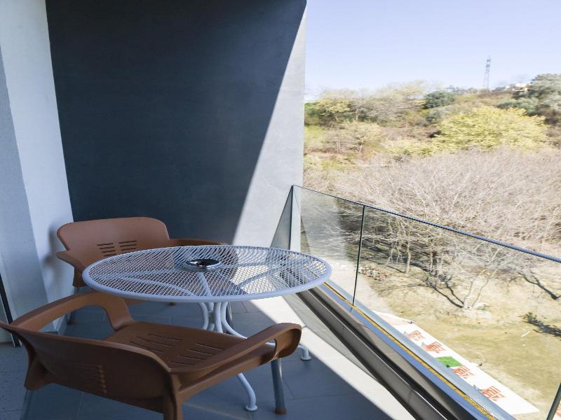 Padel Olivia's Hill Resort image
