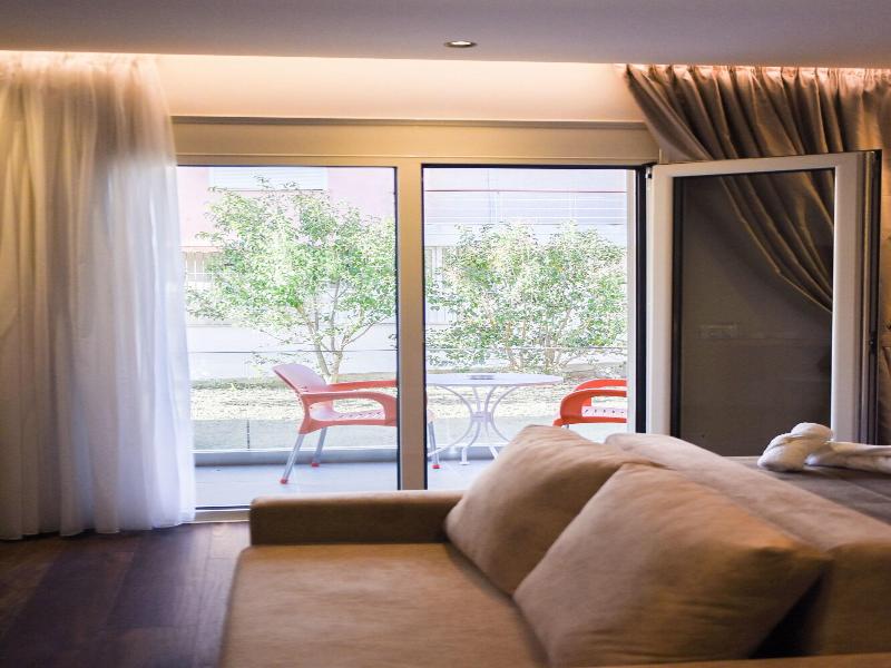Padel Olivia's Hill Resort image