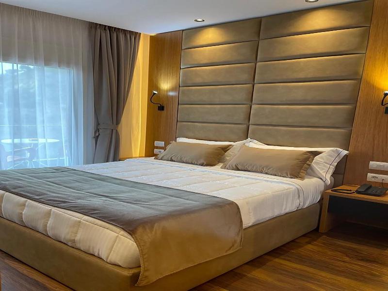 Padel Olivia's Hill Resort image