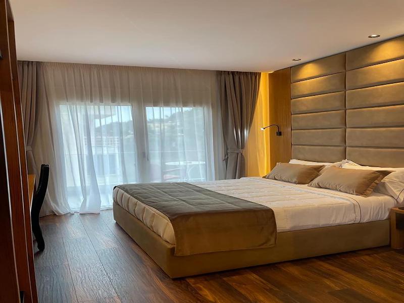 Padel Olivia's Hill Resort image