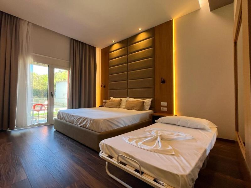 Padel Olivia's Hill Resort image