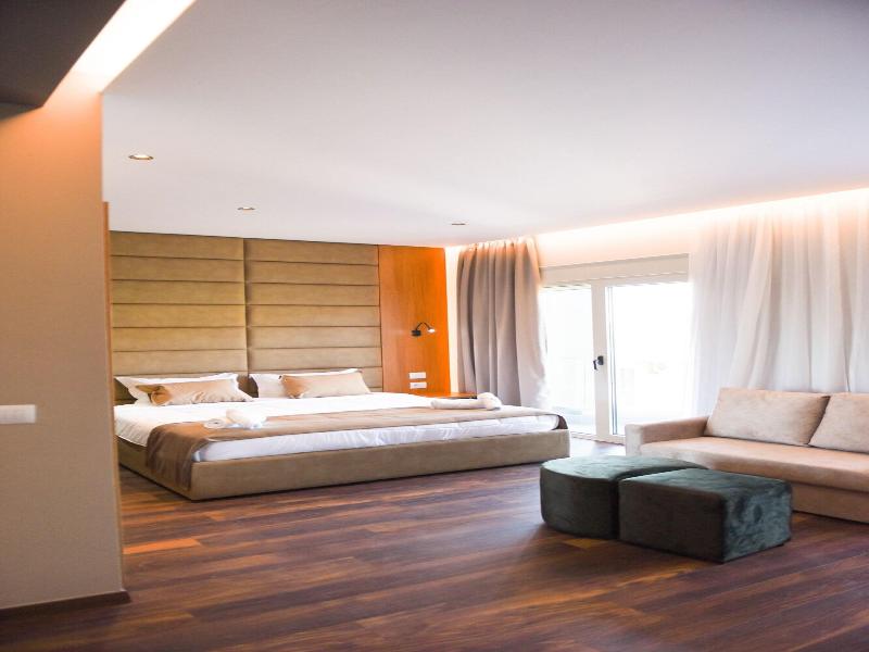 Padel Olivia's Hill Resort image