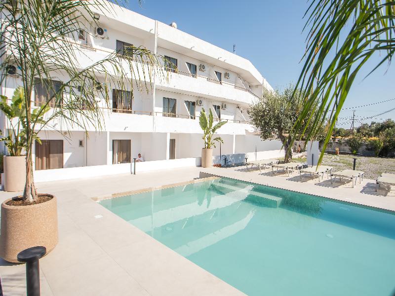 Nikos BnB