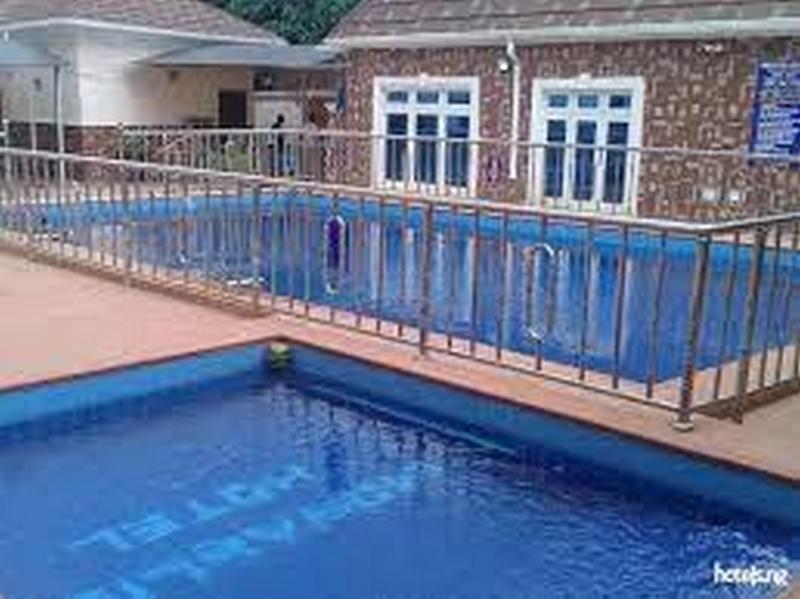 Monabliss Hotel & Suites