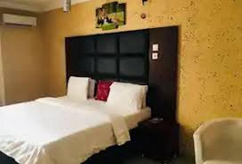 Monabliss Hotel & Suites 5